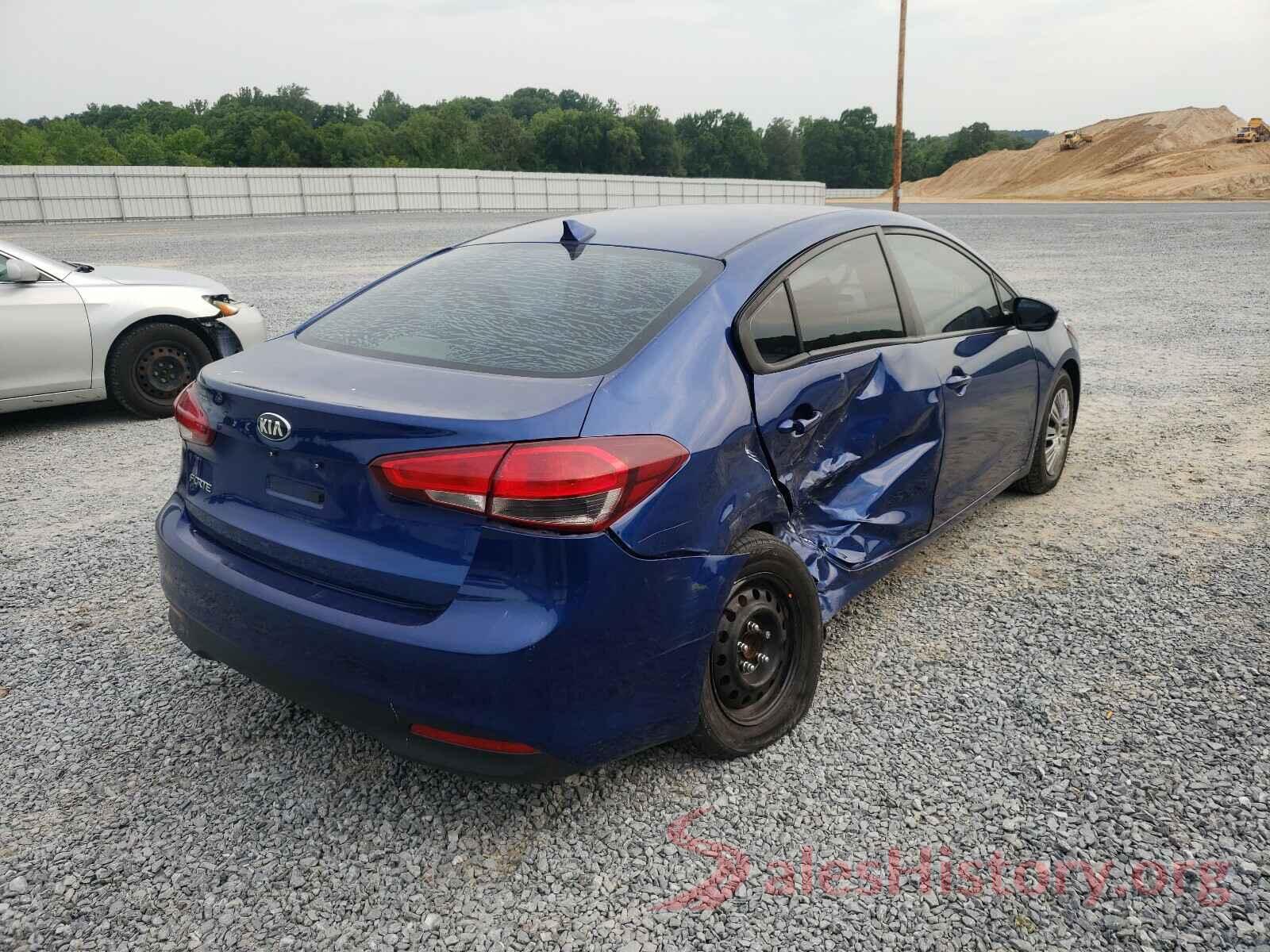 3KPFK4A75JE242881 2018 KIA FORTE