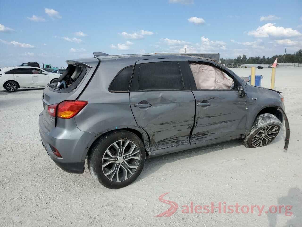 JA4AP3AU9JU023980 2018 MITSUBISHI OUTLANDER