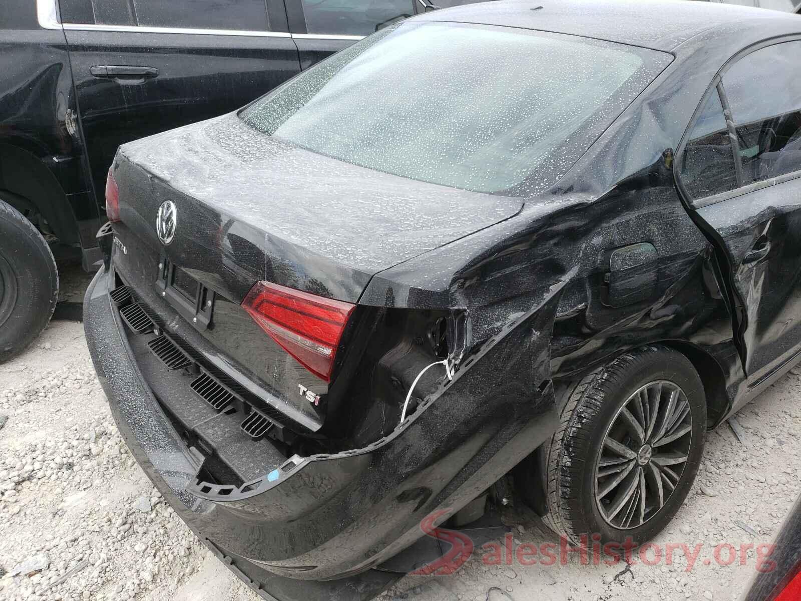 3VWDB7AJ5JM212724 2018 VOLKSWAGEN JETTA