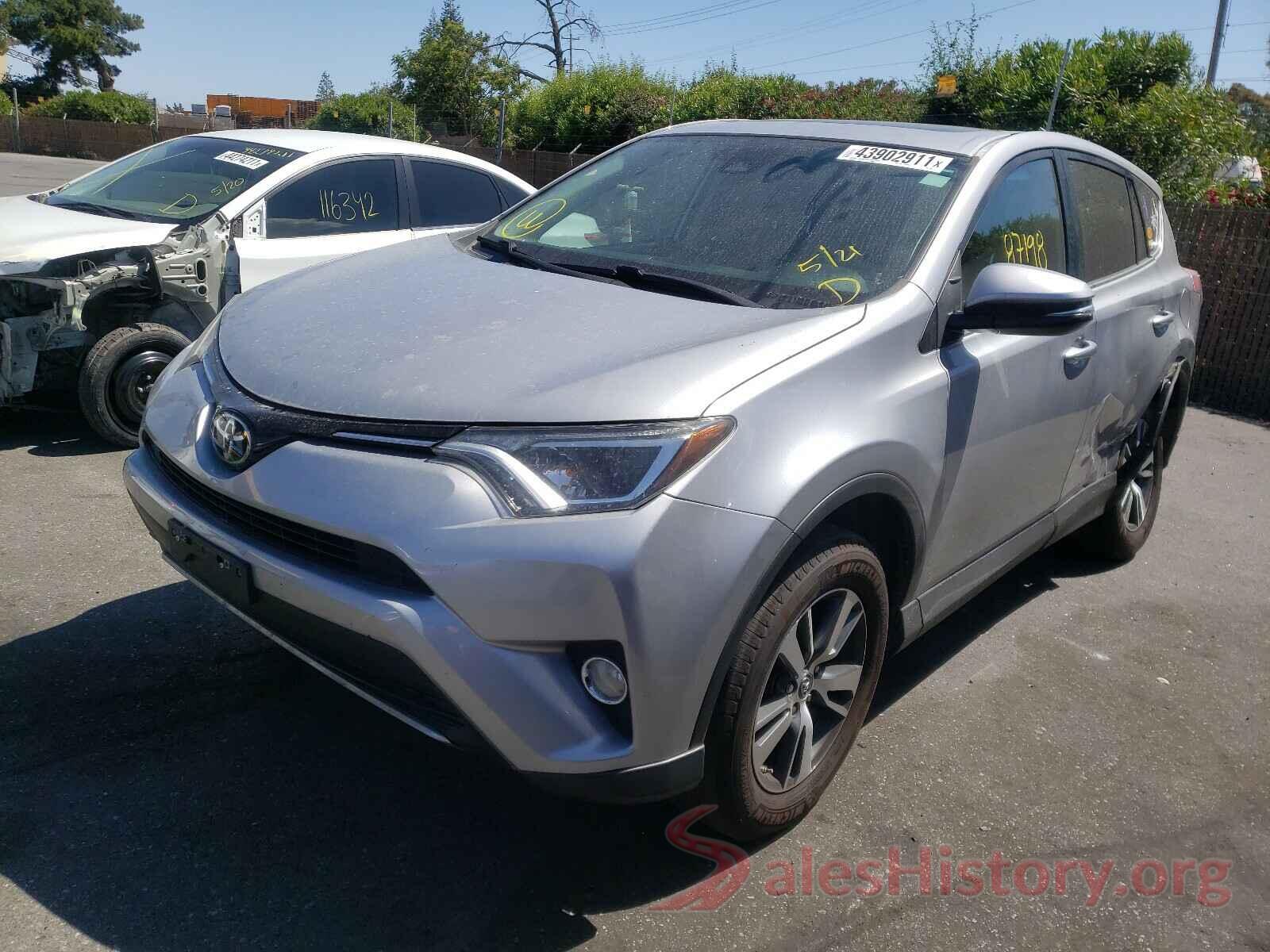 2T3WFREVXHW364371 2017 TOYOTA RAV4