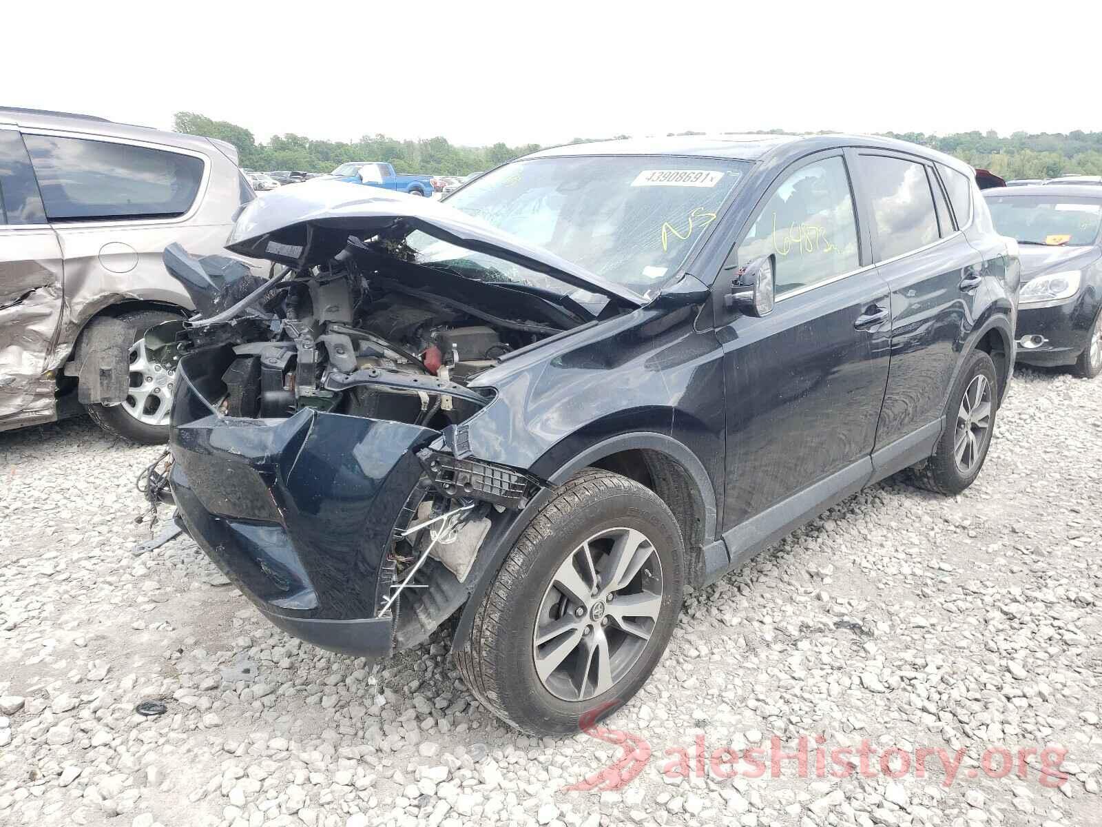 2T3RFREV5JW798555 2018 TOYOTA RAV4