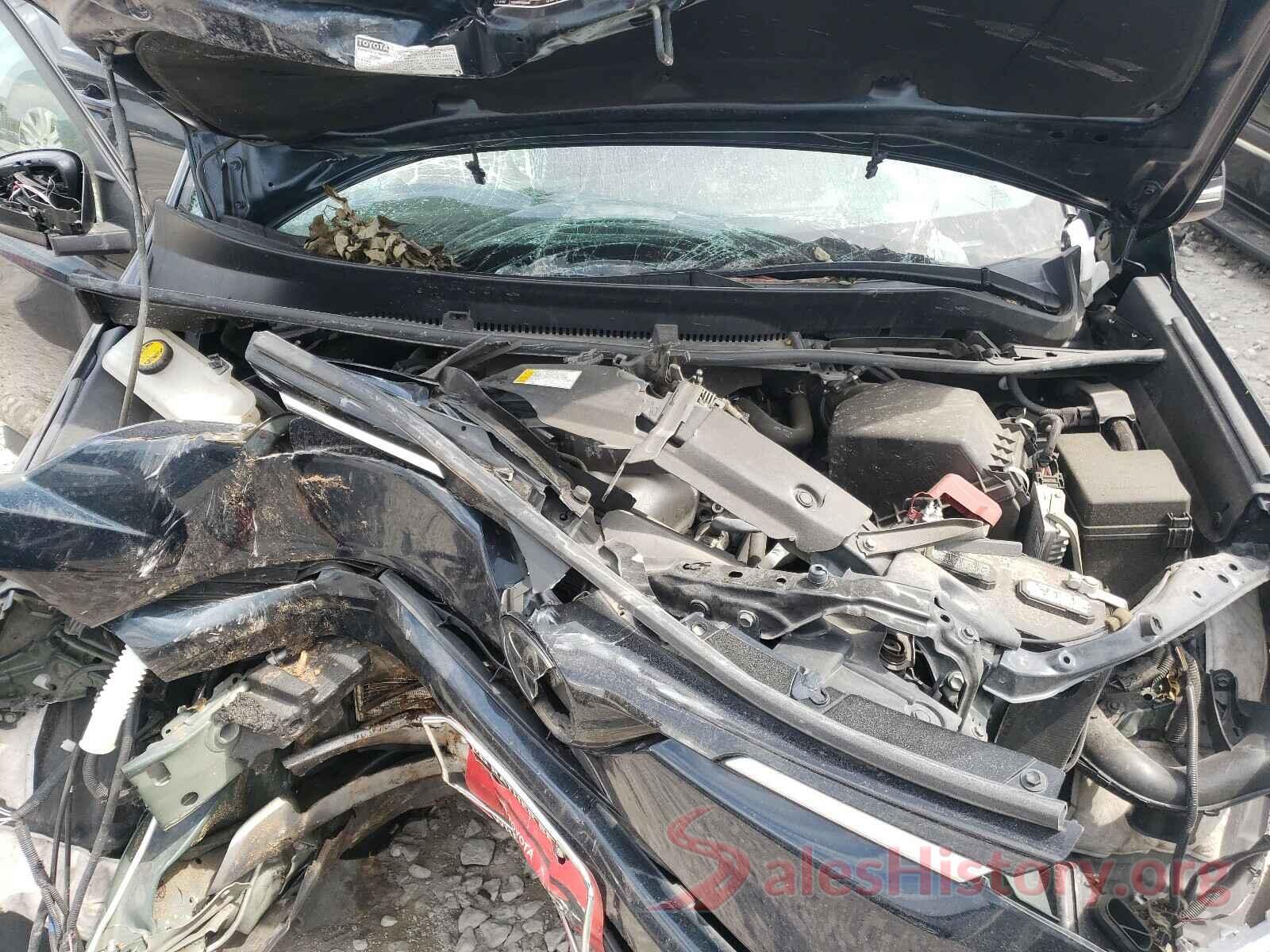 2T3RFREV5JW798555 2018 TOYOTA RAV4