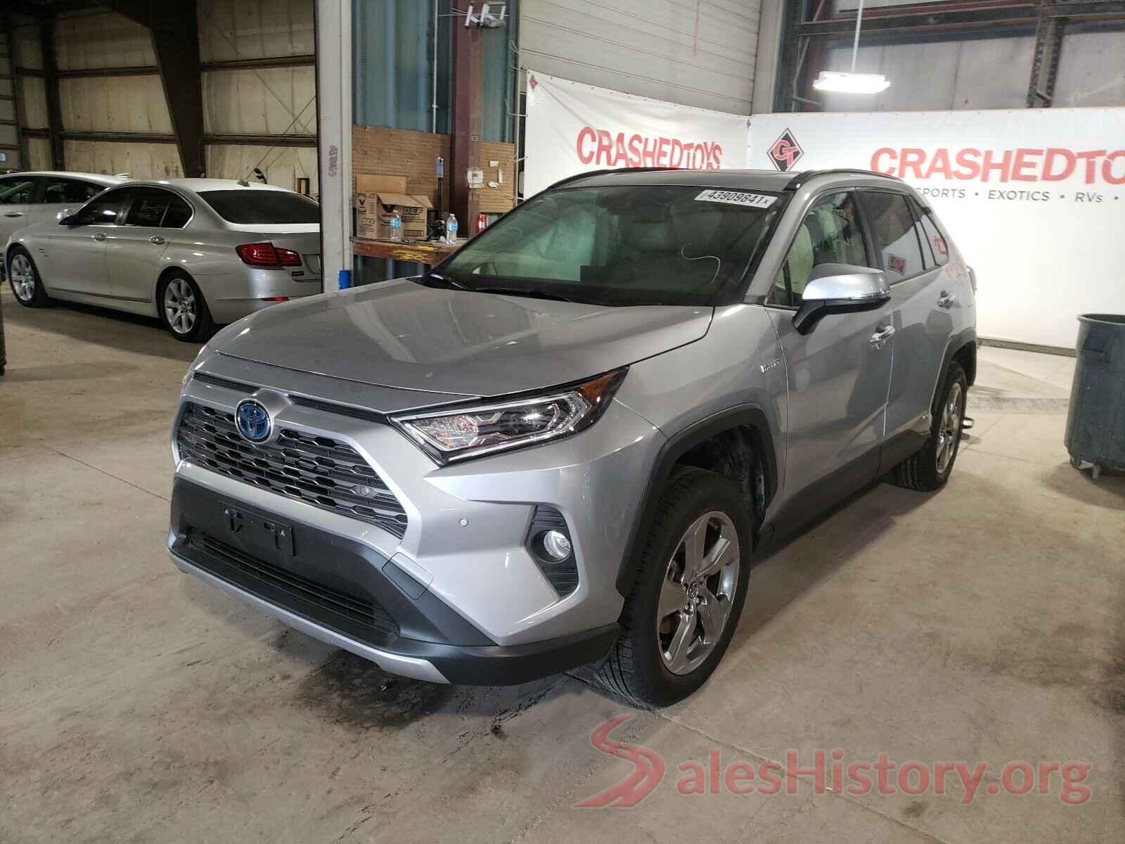 JTMDWRFV4KD033585 2019 TOYOTA RAV4