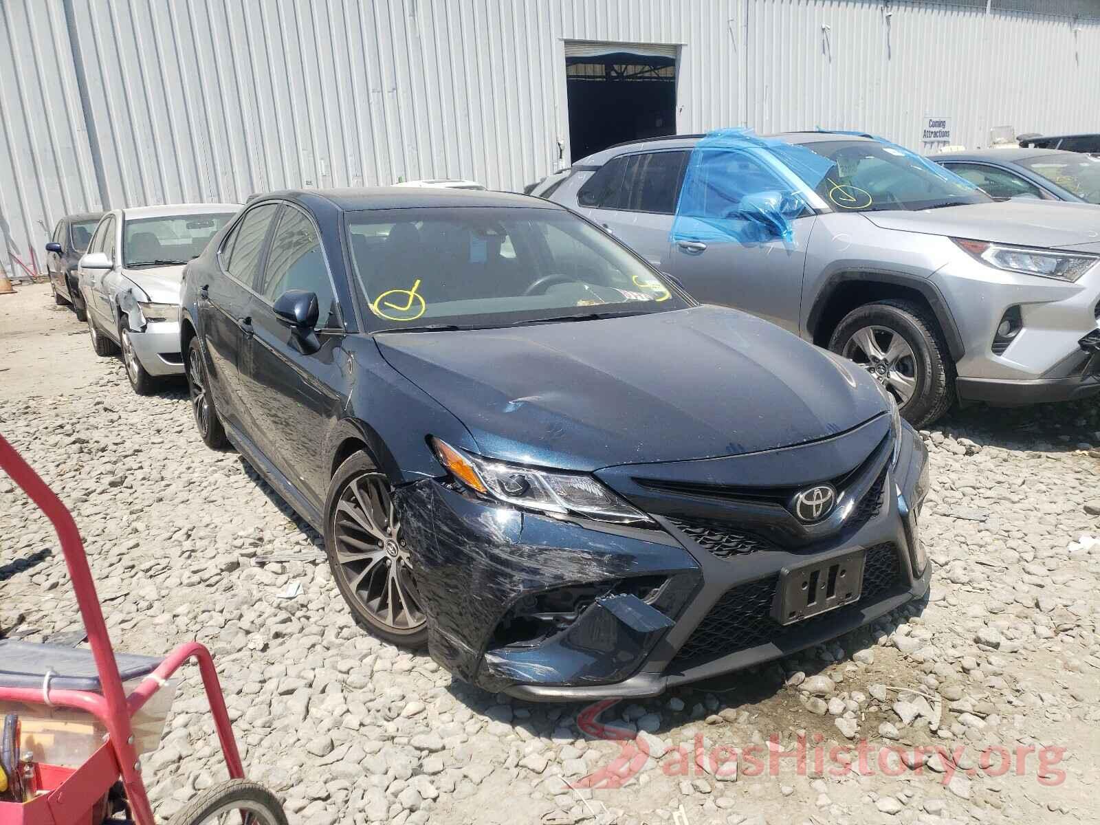 JTNB11HK7J3036667 2018 TOYOTA CAMRY