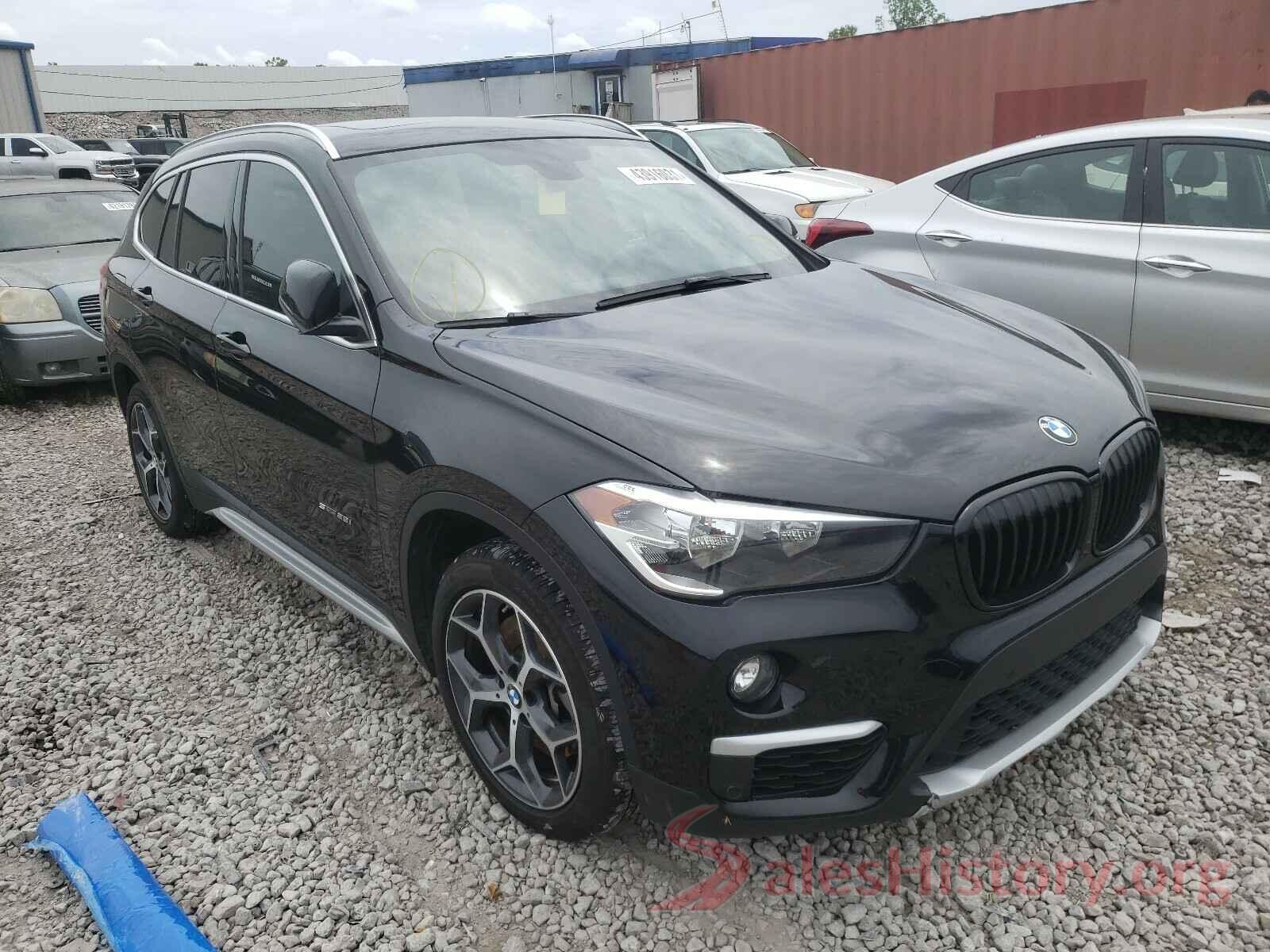 WBXHU7C33J5H44076 2018 BMW X1