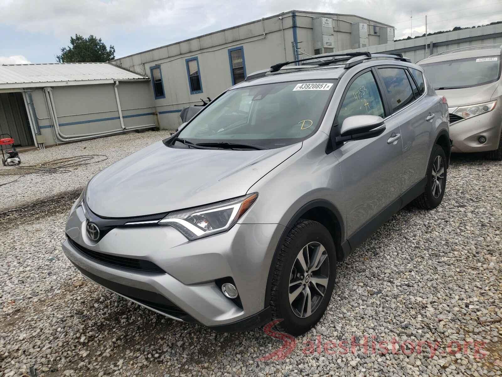 2T3RFREV9JW726418 2018 TOYOTA RAV4