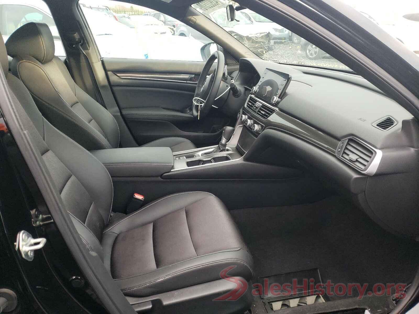 1HGCV1F33KA127622 2019 HONDA ACCORD