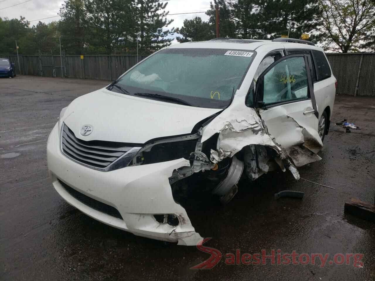 5TDDZ3DC3HS187577 2017 TOYOTA SIENNA