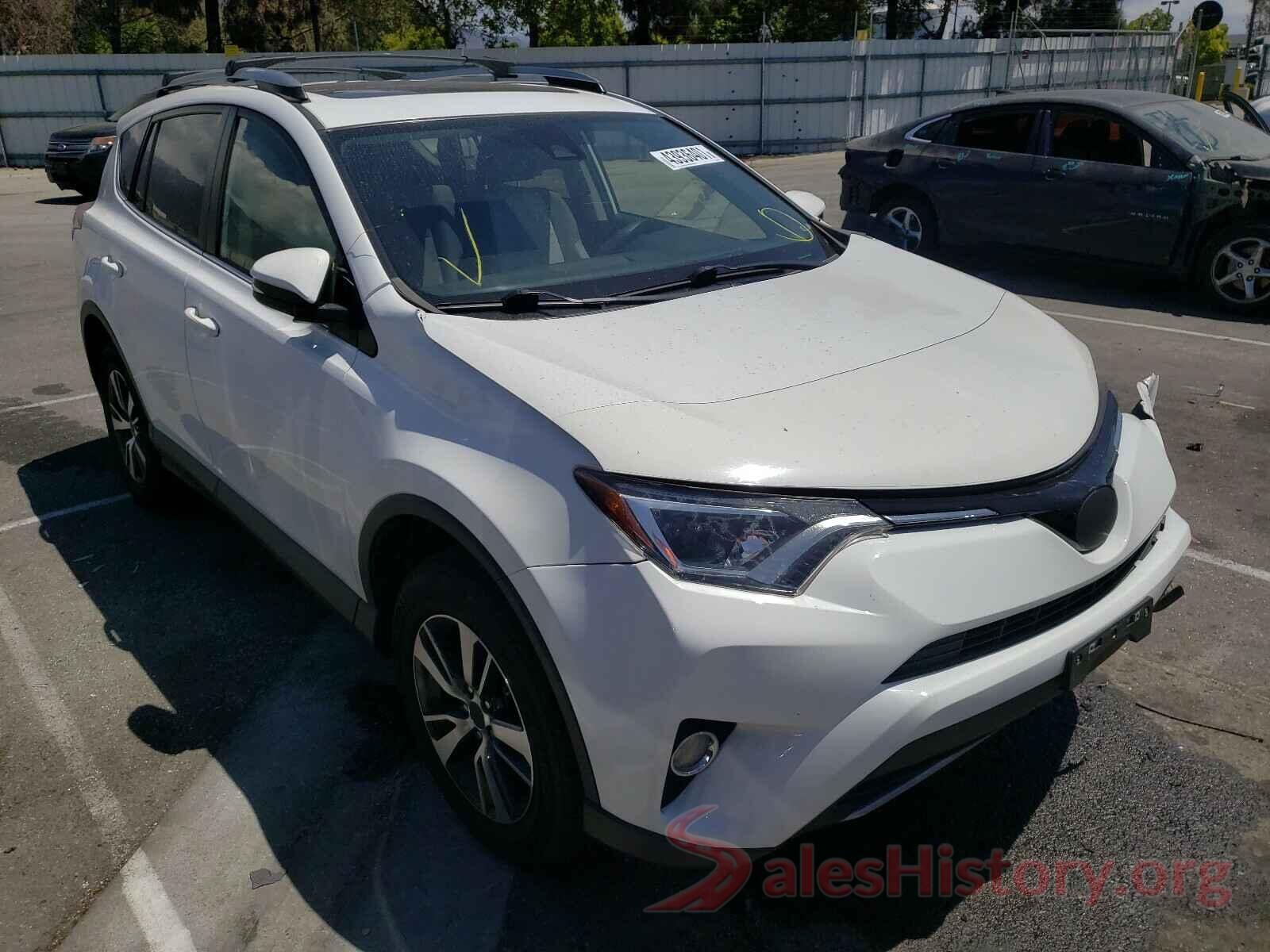 JTMWFREV9HD092991 2017 TOYOTA RAV4