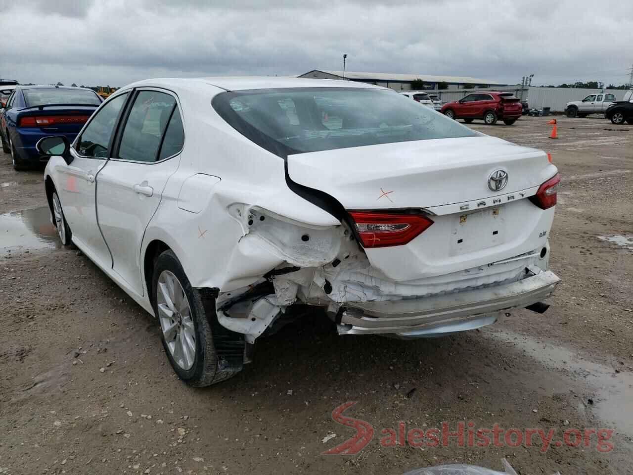 4T1B11HKXJU053523 2018 TOYOTA CAMRY