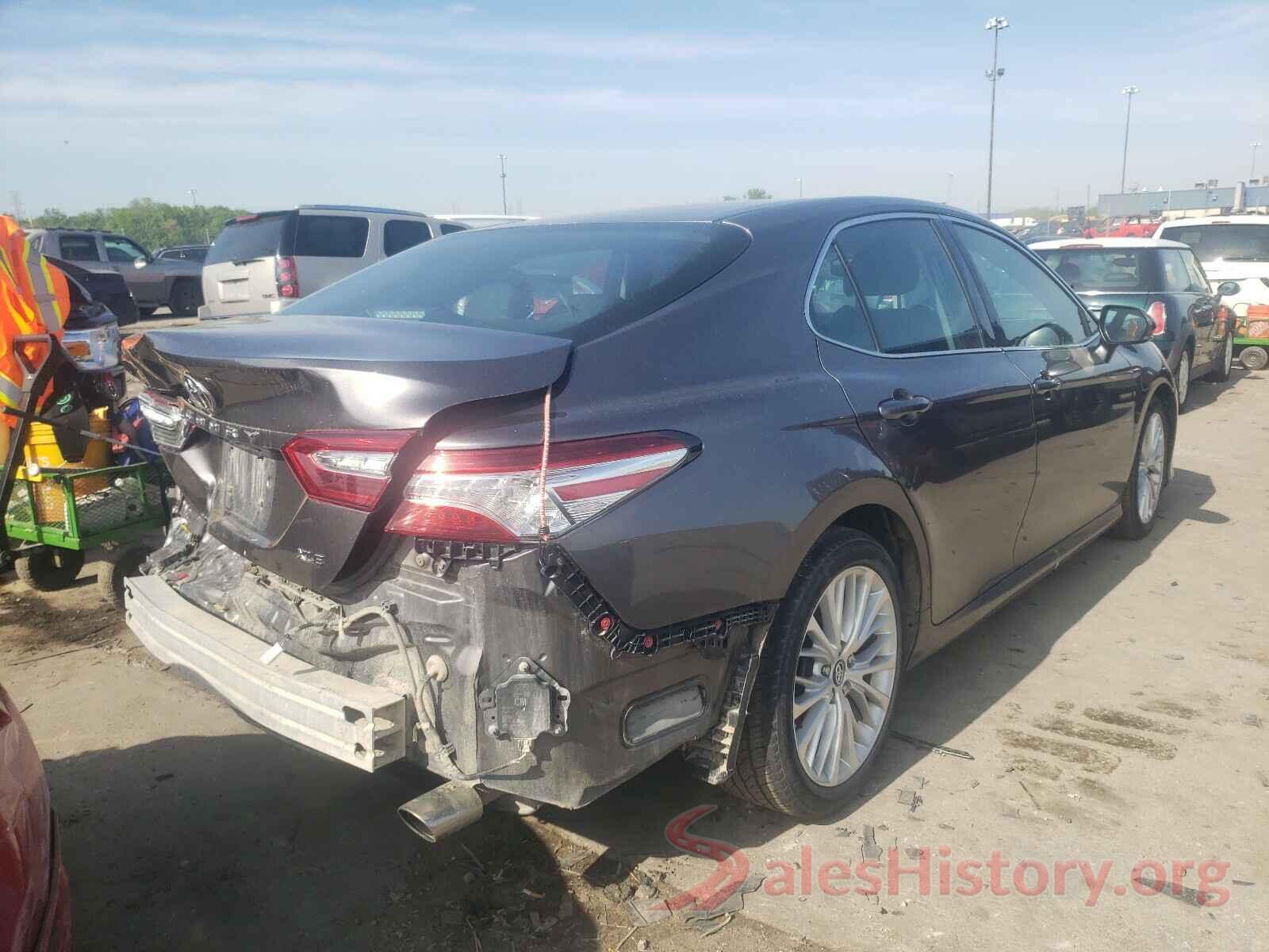 4T1B11HK5JU029436 2018 TOYOTA CAMRY