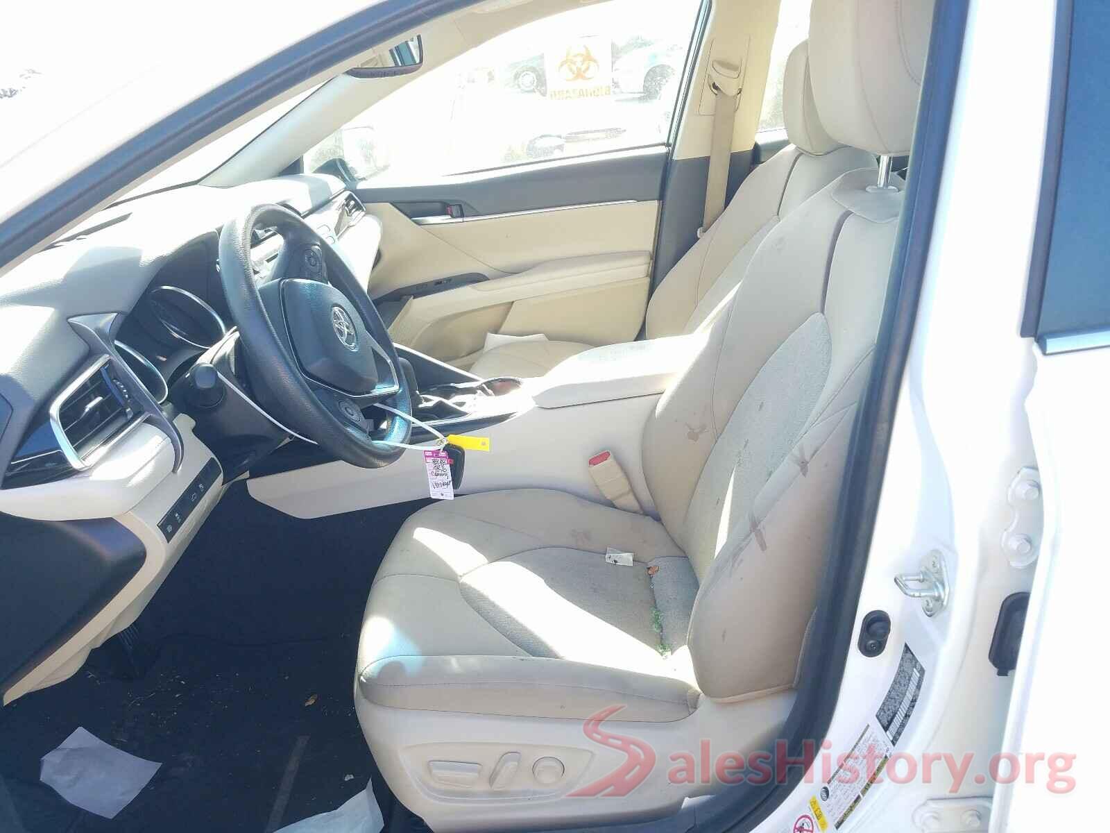 JTNB11HK5J3068419 2018 TOYOTA CAMRY