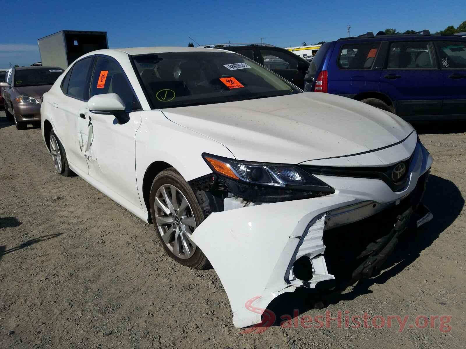 JTNB11HK5J3068419 2018 TOYOTA CAMRY