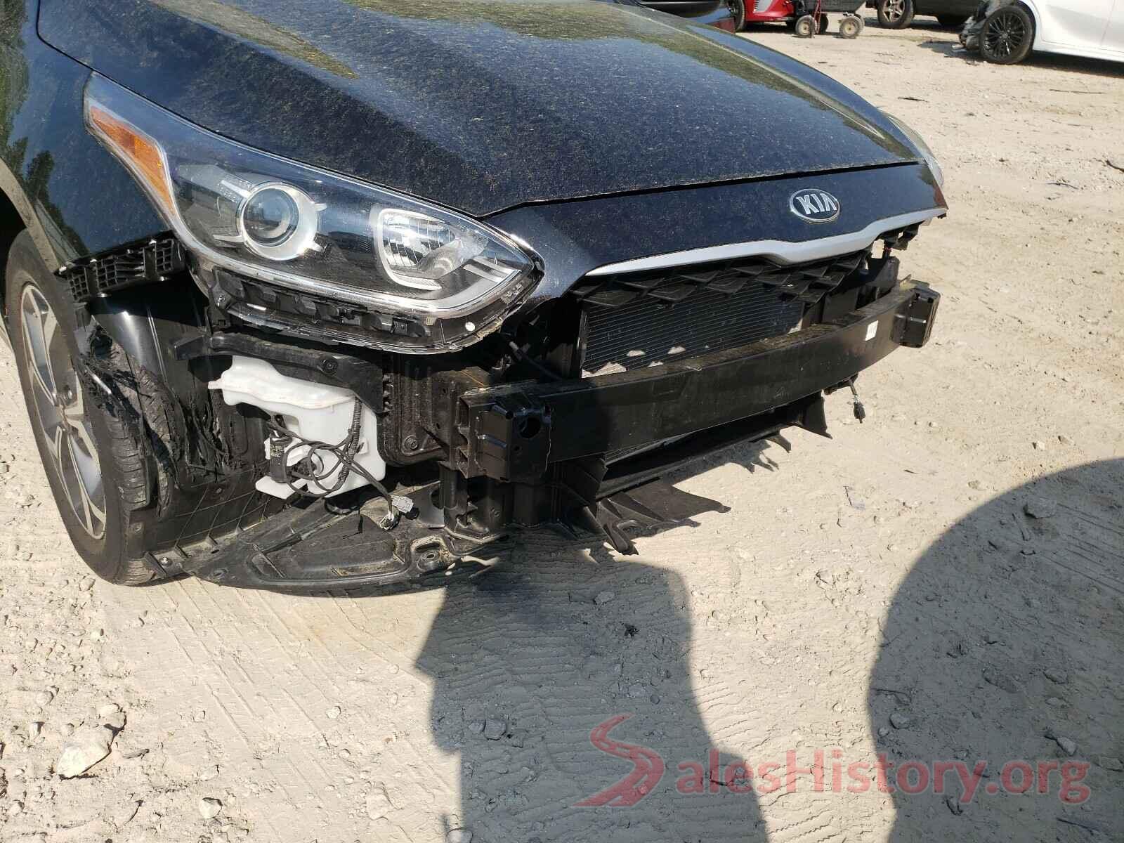 3KPF24AD8KE105893 2019 KIA FORTE