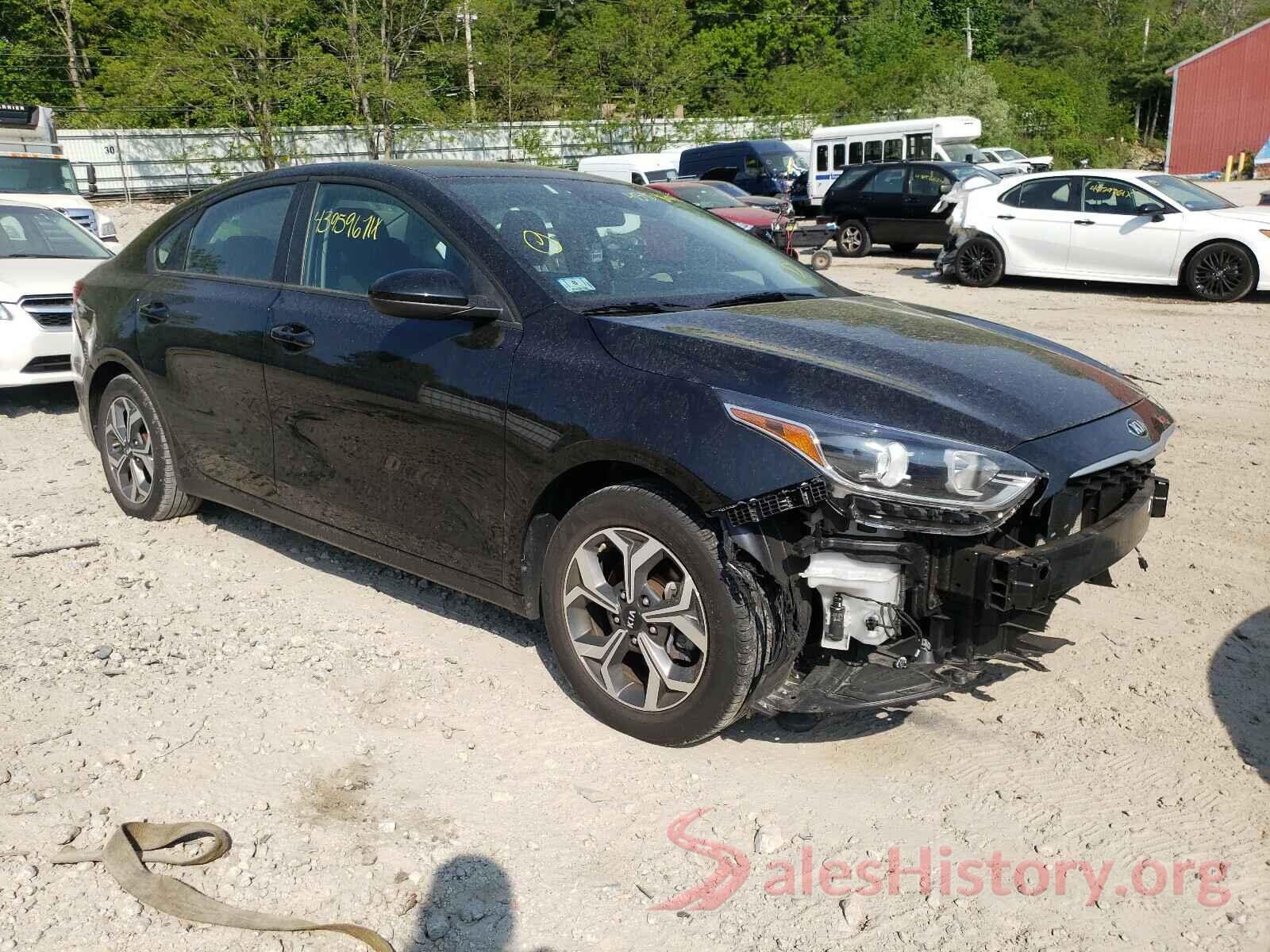 3KPF24AD8KE105893 2019 KIA FORTE