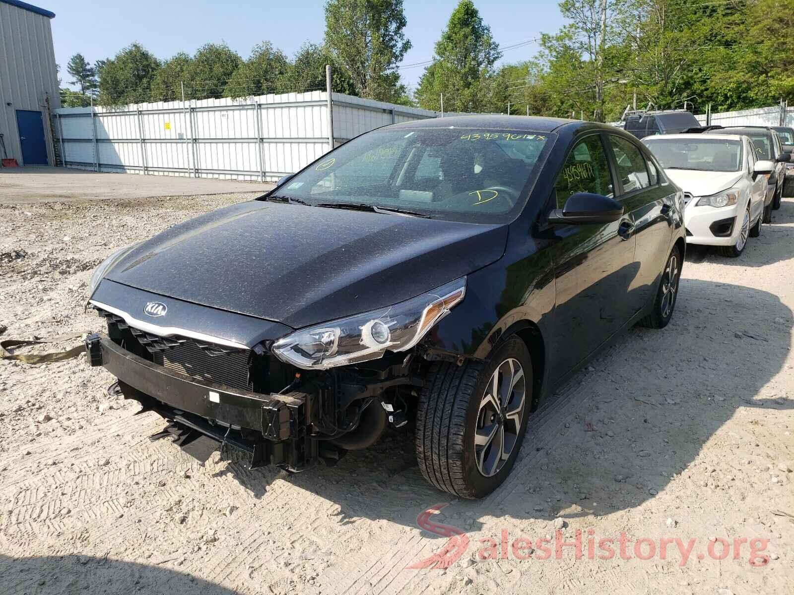 3KPF24AD8KE105893 2019 KIA FORTE