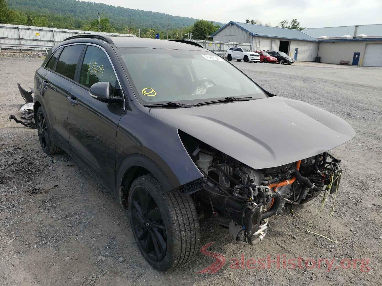 KNDCC3LC8J5134514 2018 KIA NIRO