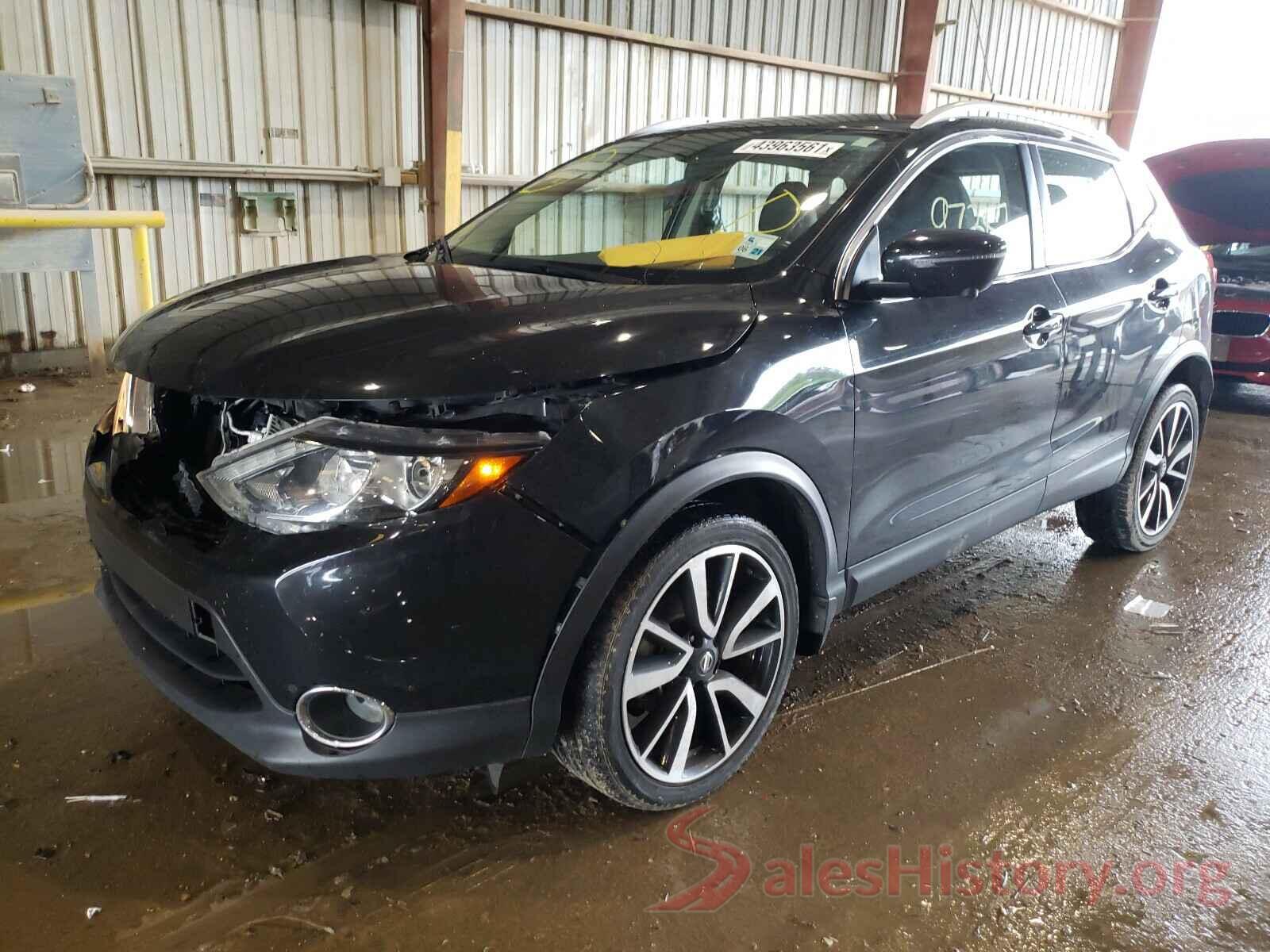 JN1BJ1CP2JW107587 2018 NISSAN ROGUE