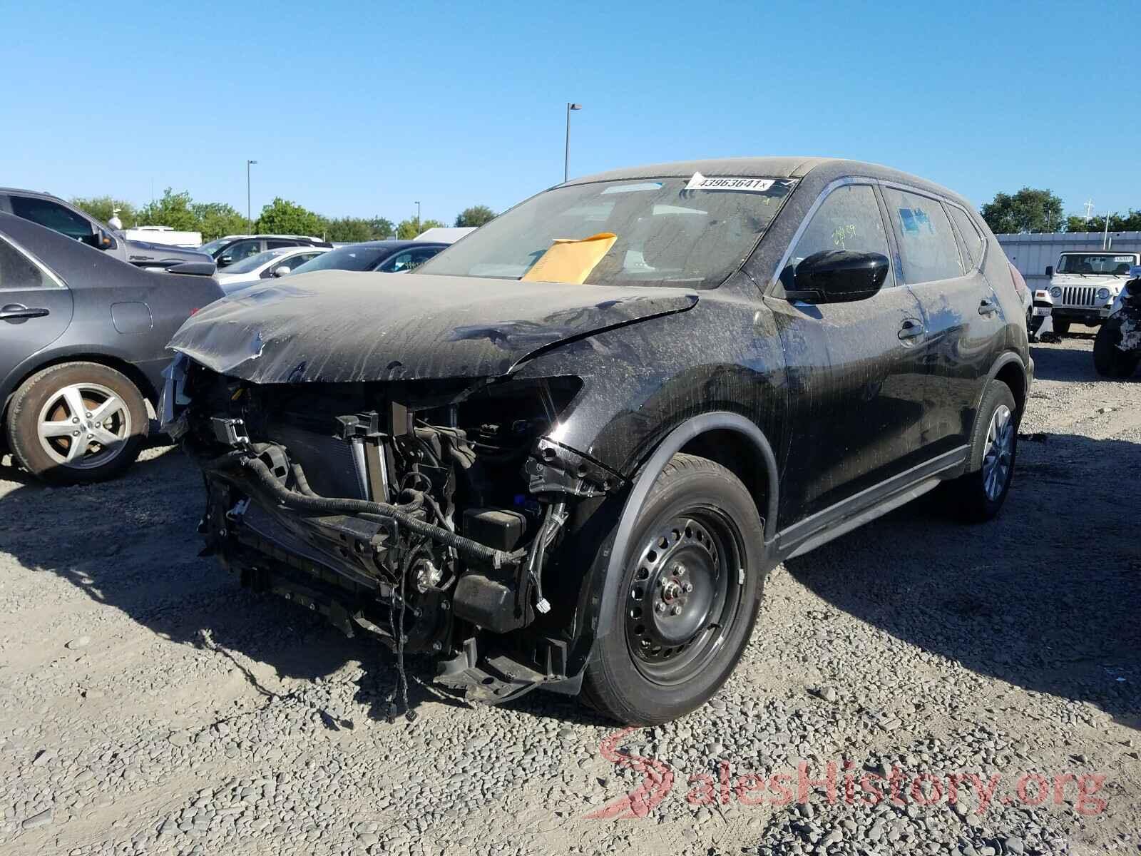 KNMAT2MT3JP528443 2018 NISSAN ROGUE