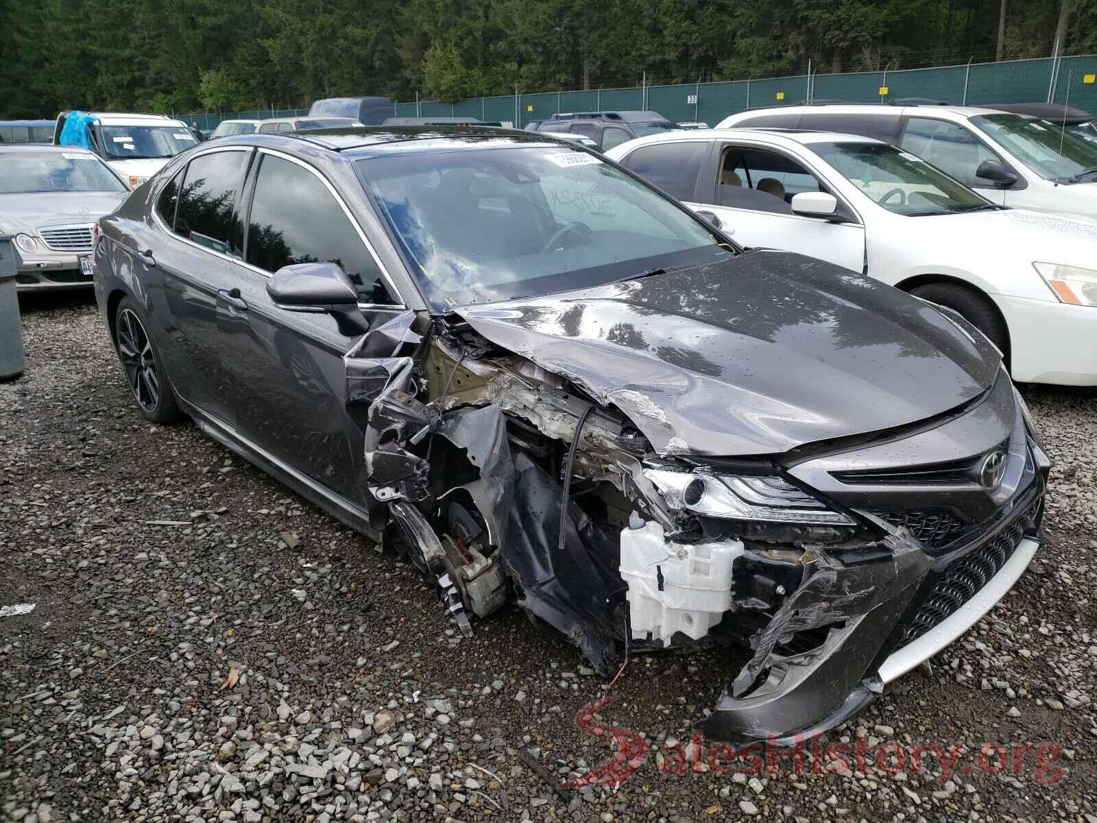 4T1B61HK6JU046781 2018 TOYOTA CAMRY