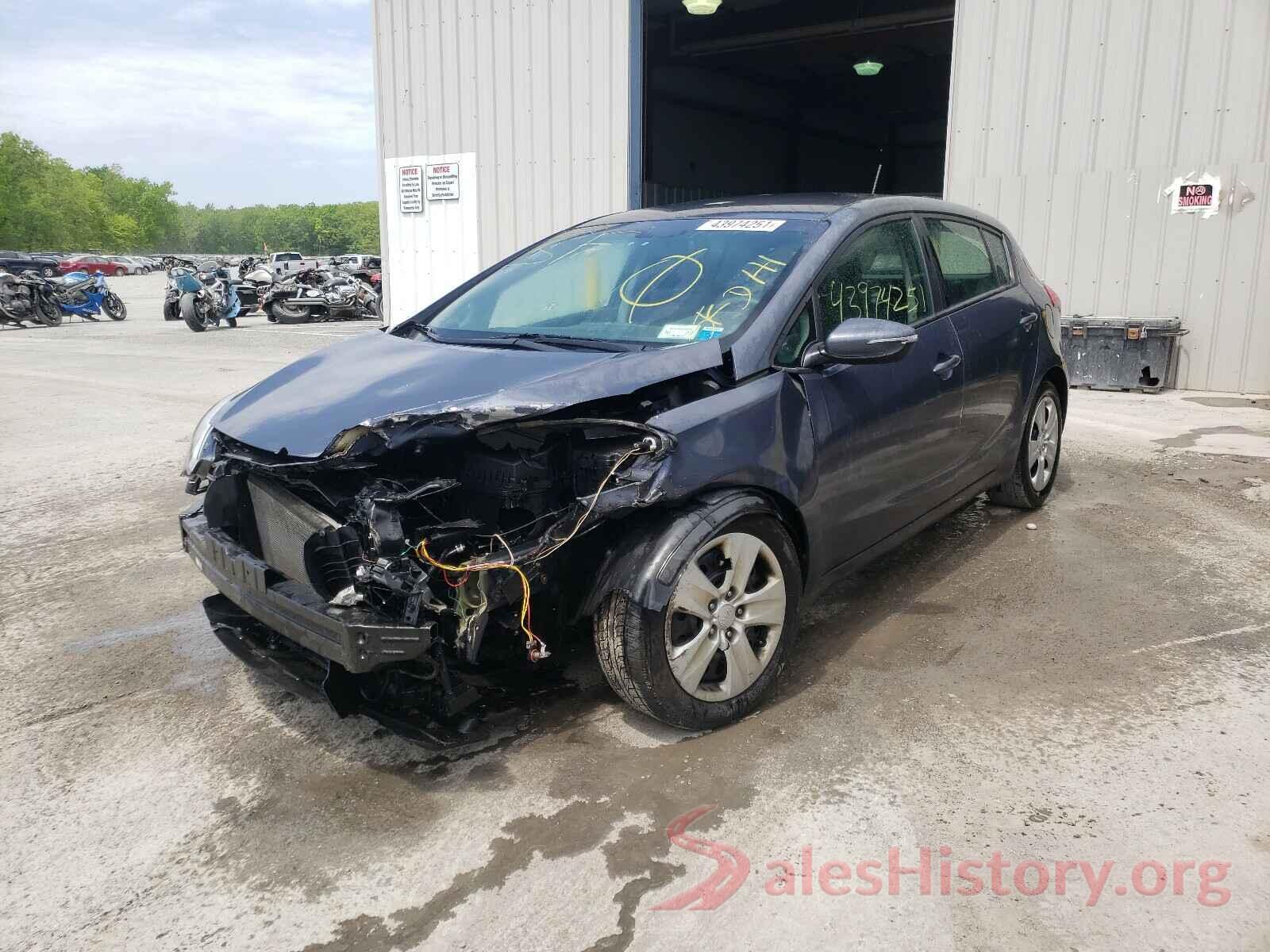 KNAFK5A8XG5575917 2016 KIA FORTE