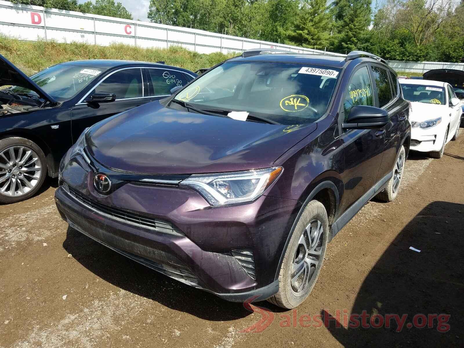 2T3BFREV0JW747112 2018 TOYOTA RAV4