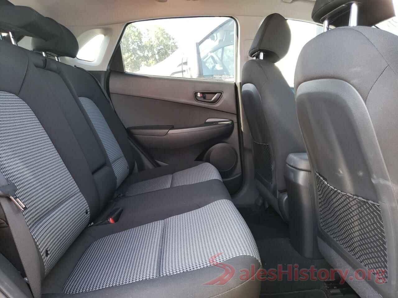 KM8K22AA8JU073063 2018 HYUNDAI KONA