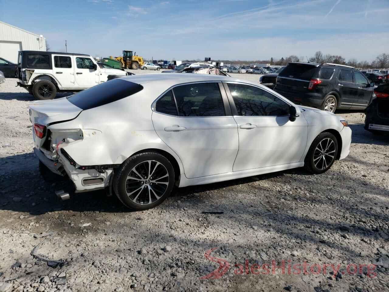 JTNB11HK5J3018667 2018 TOYOTA CAMRY