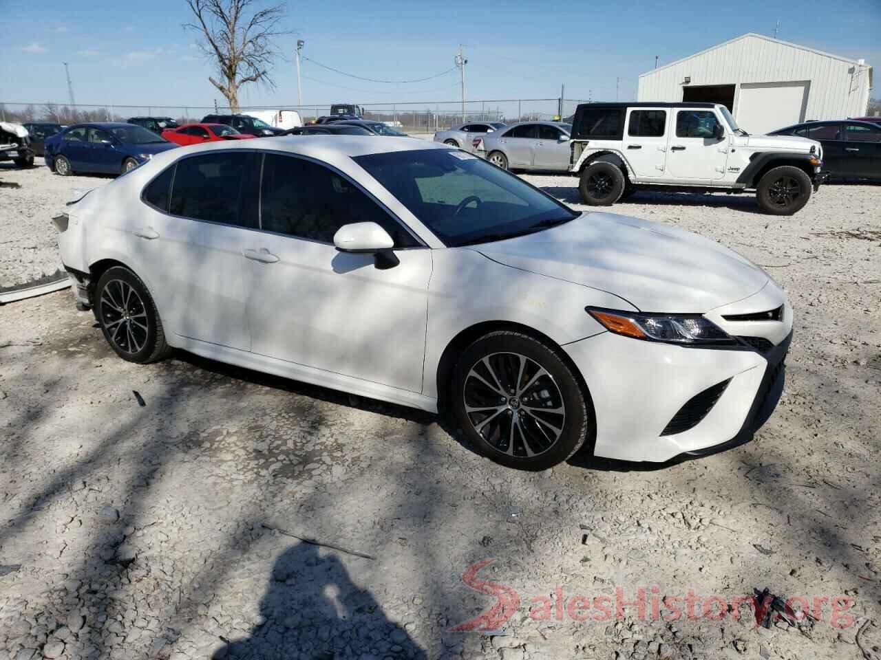 JTNB11HK5J3018667 2018 TOYOTA CAMRY