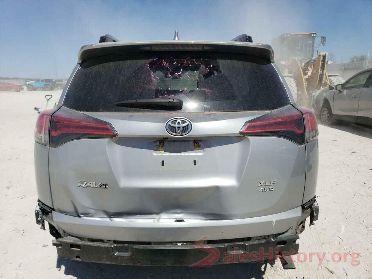 2T3RFREVXJW751392 2018 TOYOTA RAV4