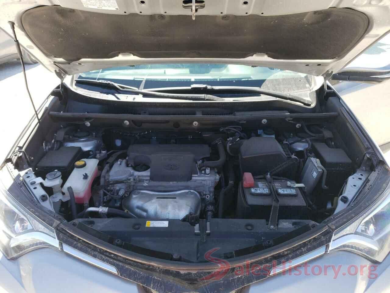 2T3RFREVXJW751392 2018 TOYOTA RAV4