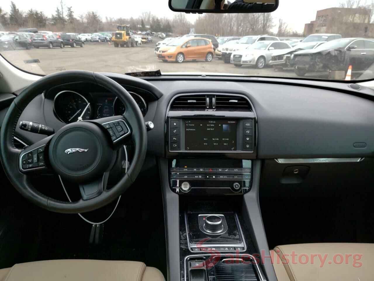 SADCJ2FX4JA321940 2018 JAGUAR F-PACE