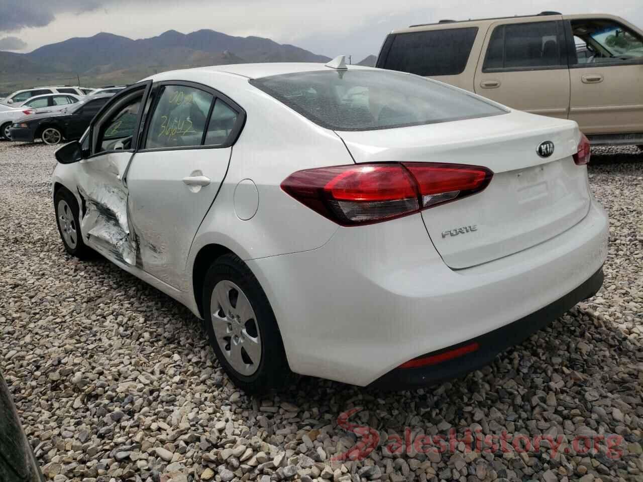 3KPFK4A75HE101240 2017 KIA FORTE