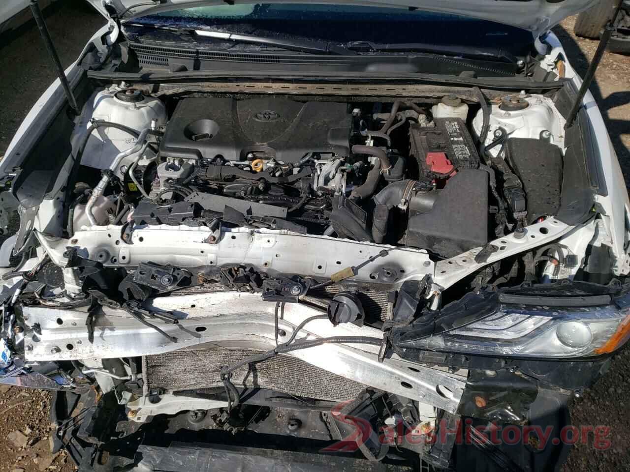 4T1B61HK0JU086869 2018 TOYOTA CAMRY