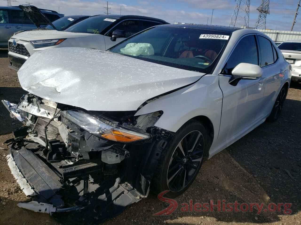 4T1B61HK0JU086869 2018 TOYOTA CAMRY