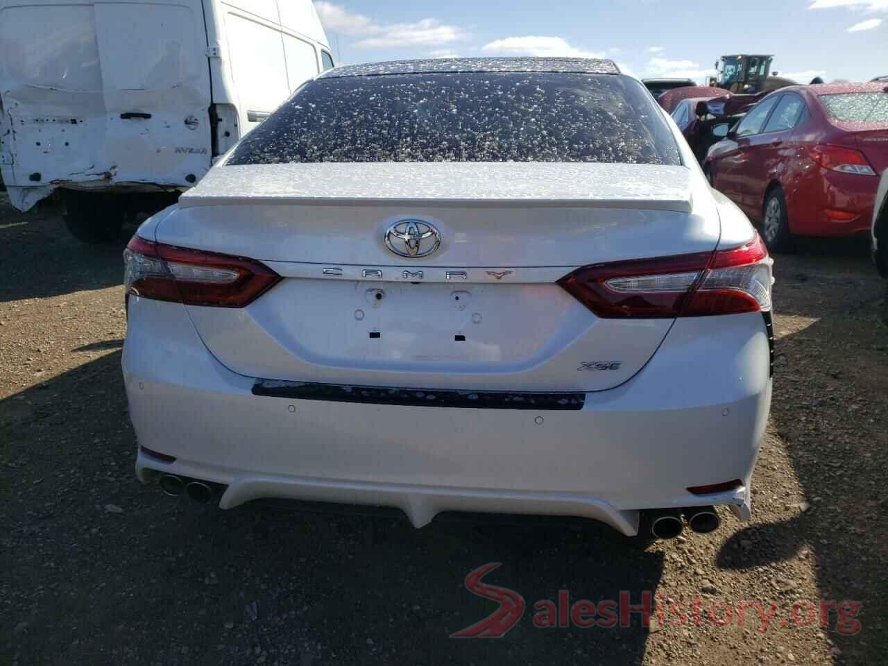 4T1B61HK0JU086869 2018 TOYOTA CAMRY