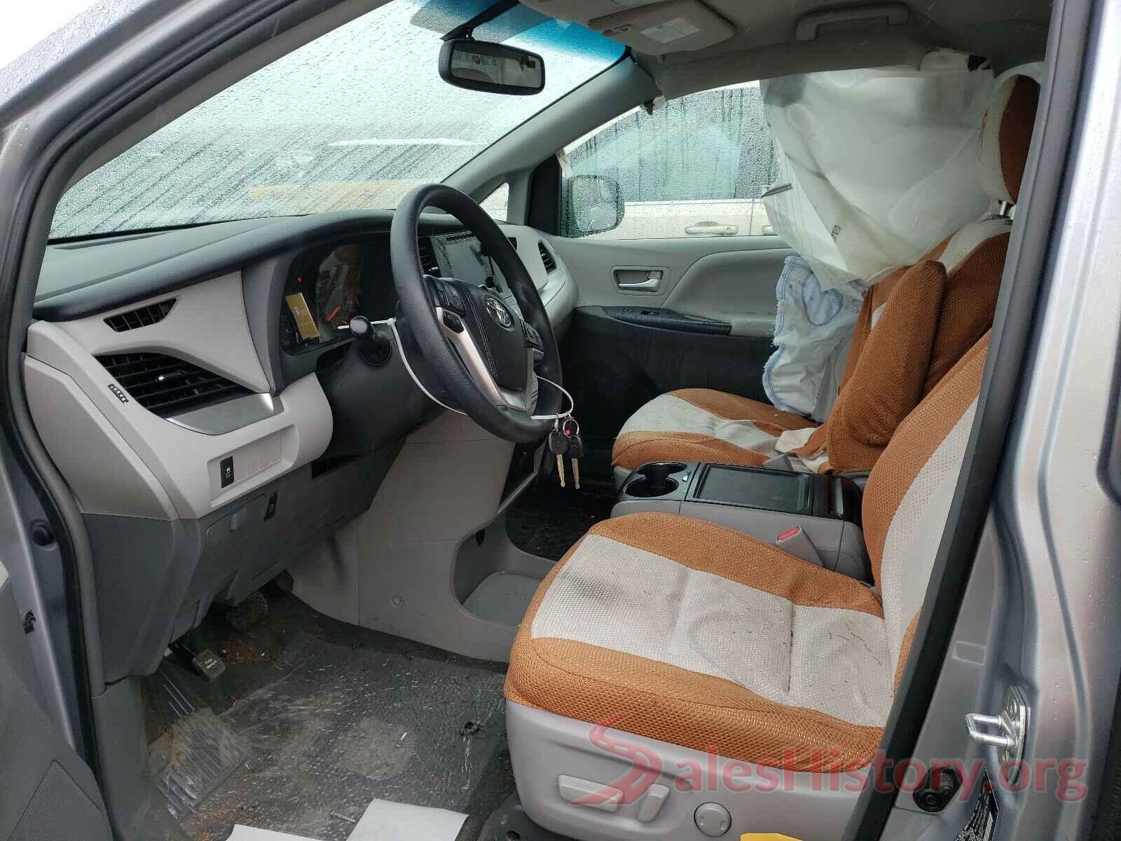 5TDKZ3DC7HS803417 2017 TOYOTA SIENNA