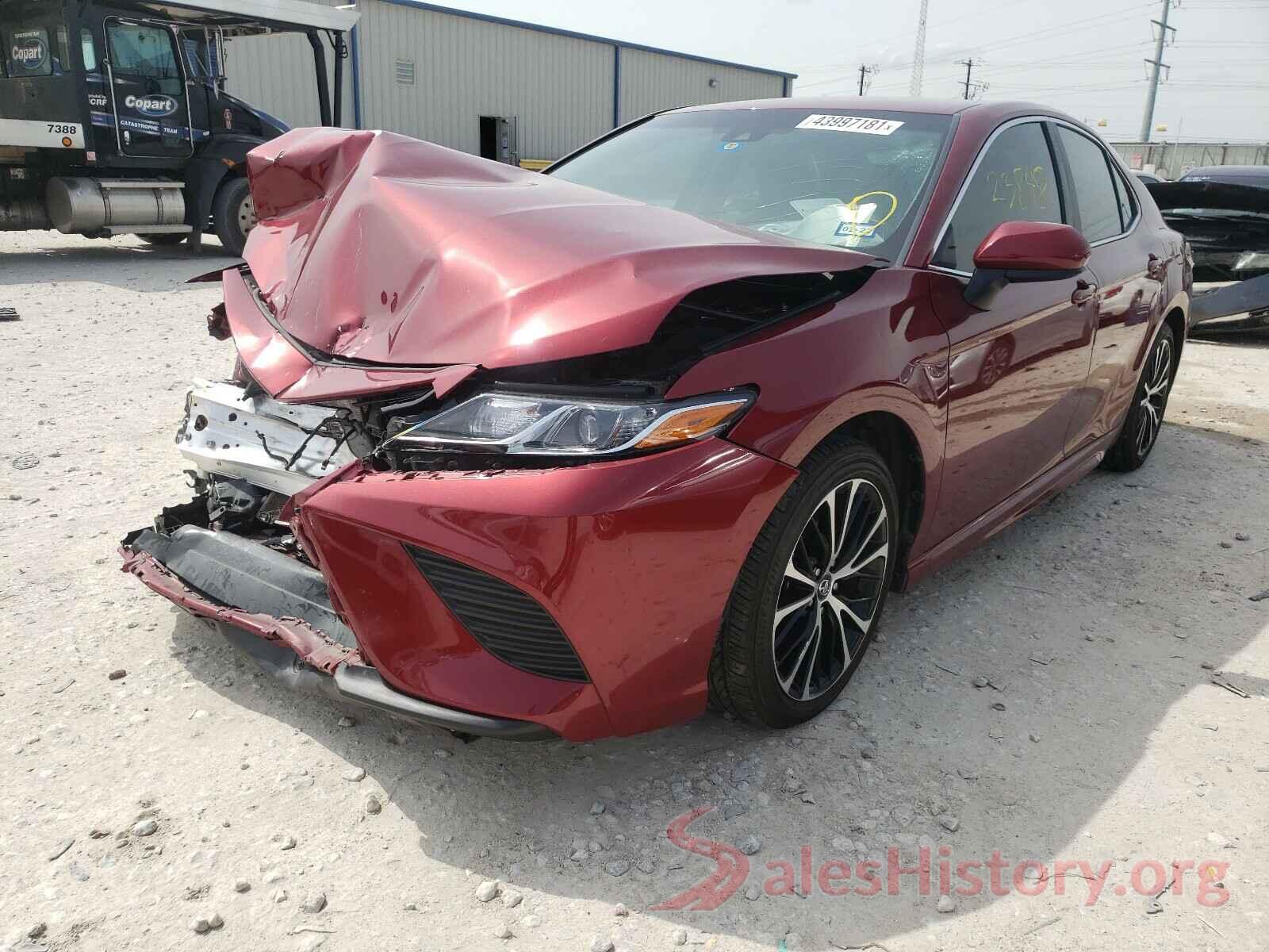 4T1B11HK0JU573777 2018 TOYOTA CAMRY