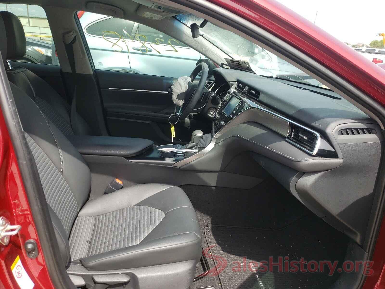 4T1B11HK0JU573777 2018 TOYOTA CAMRY