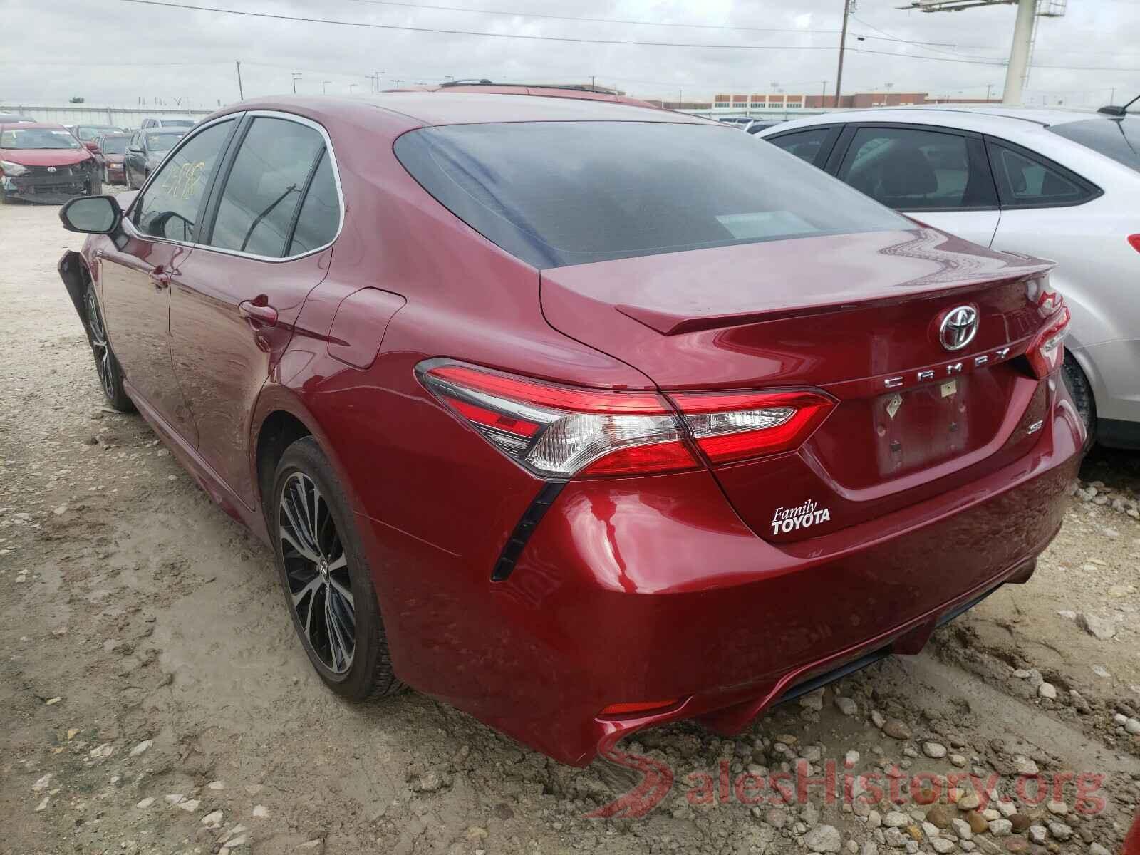 4T1B11HK0JU573777 2018 TOYOTA CAMRY