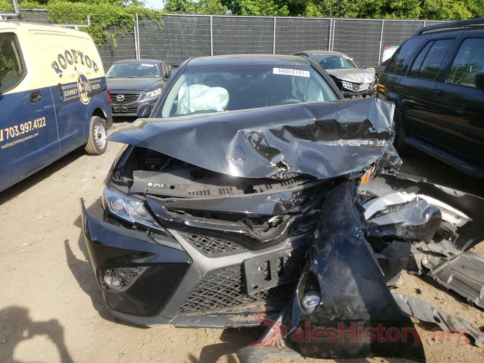 4T1B11HKXJU046135 2018 TOYOTA CAMRY