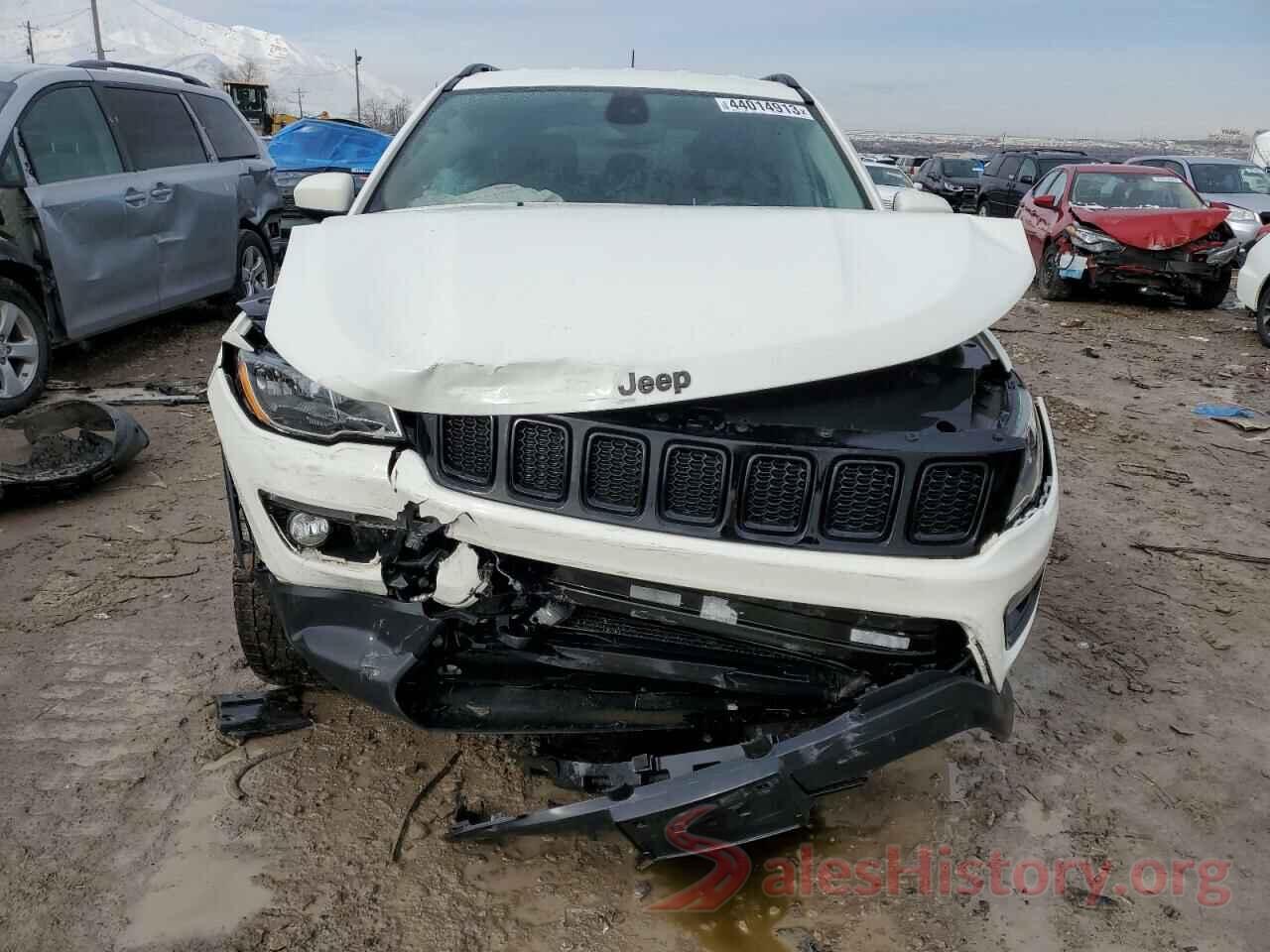 3C4NJDAB3KT679343 2019 JEEP COMPASS