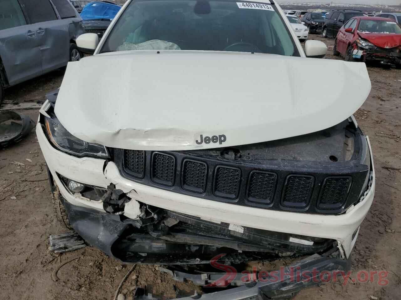 3C4NJDAB3KT679343 2019 JEEP COMPASS