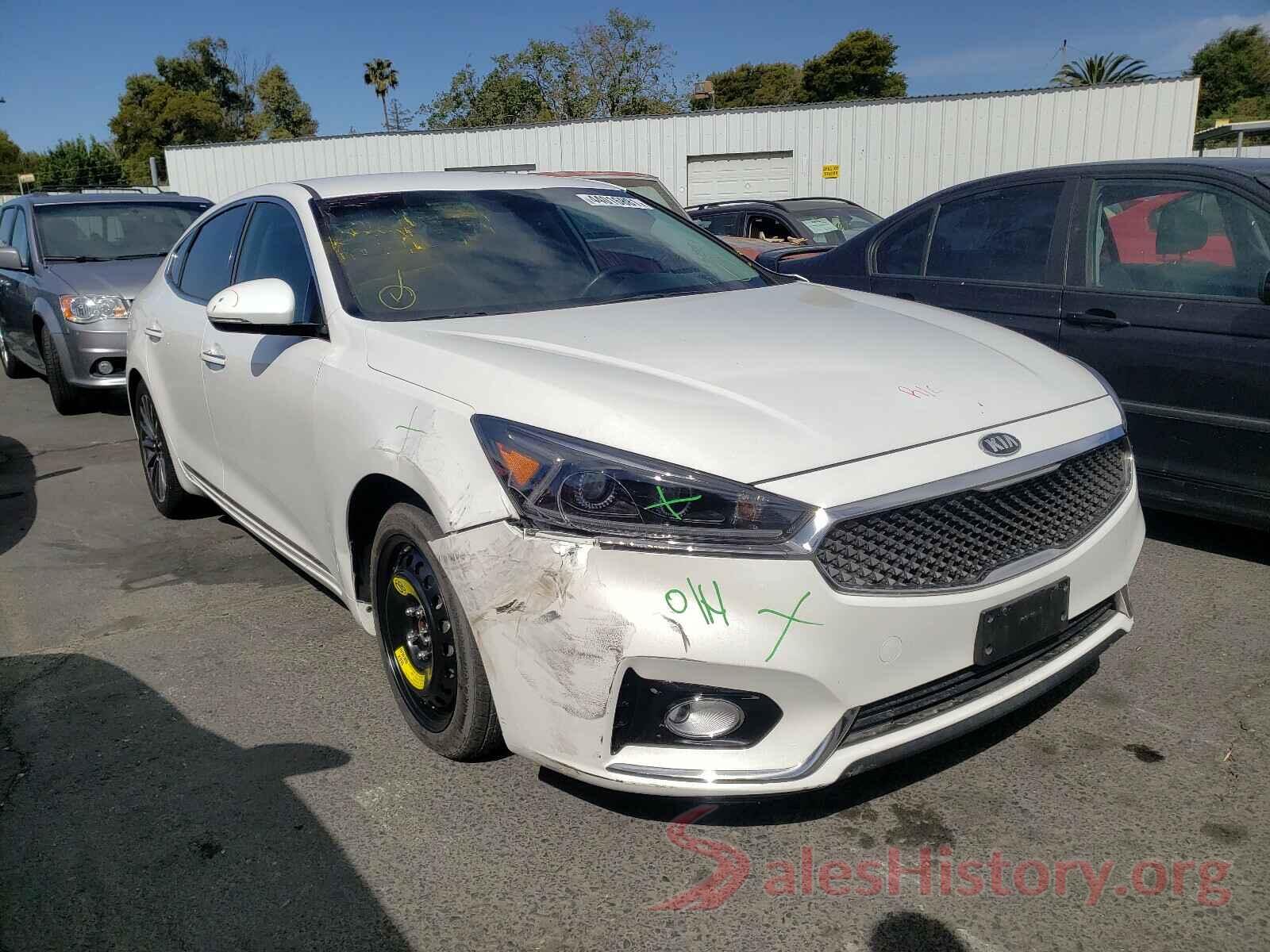 KNALB4J13H5042437 2017 KIA CADENZA