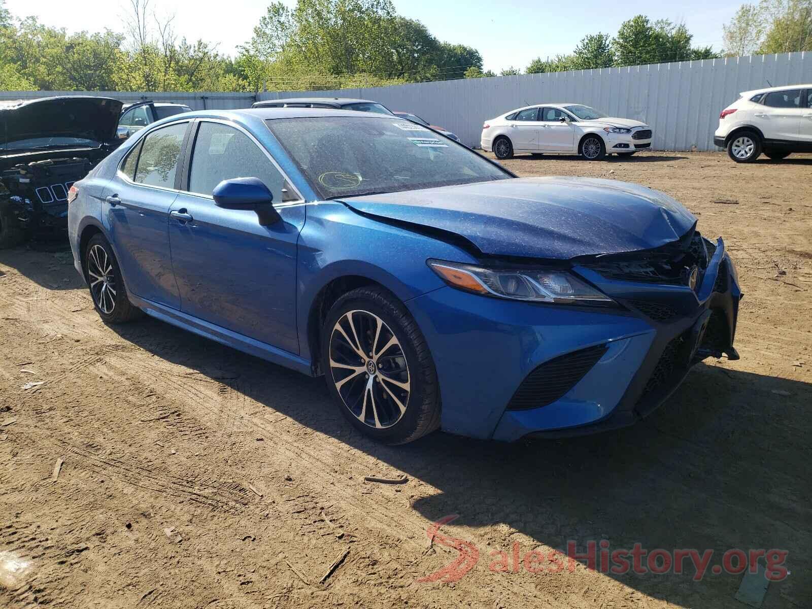 4T1B11HK7KU260632 2019 TOYOTA CAMRY