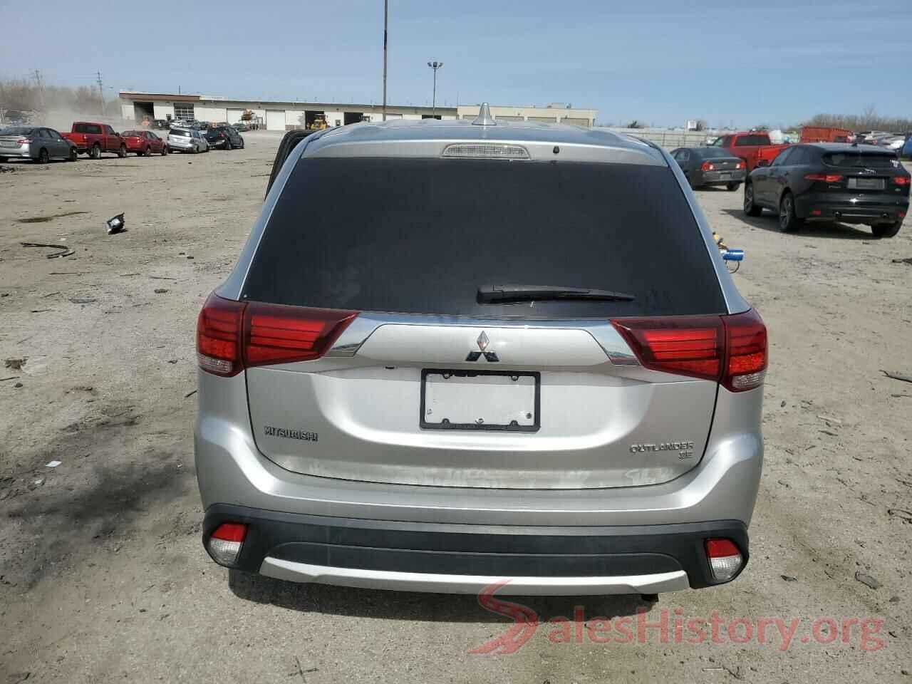 JA4AD3A30JZ017469 2018 MITSUBISHI OUTLANDER