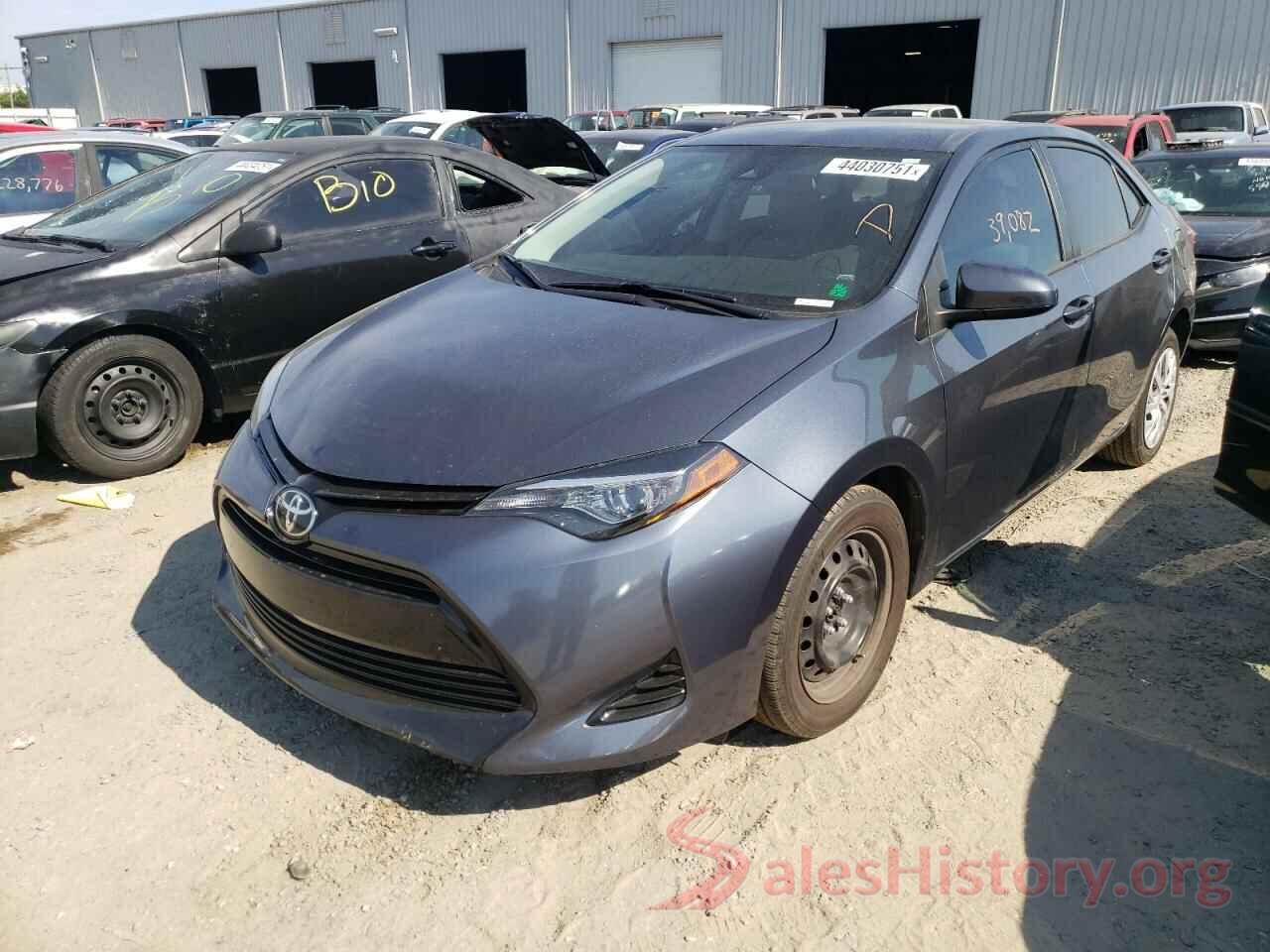 2T1BURHE0JC030561 2018 TOYOTA COROLLA