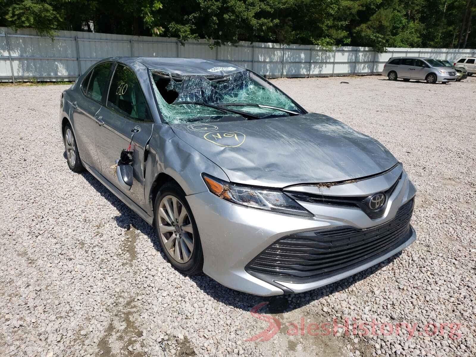 4T1B11HK1JU656053 2018 TOYOTA CAMRY