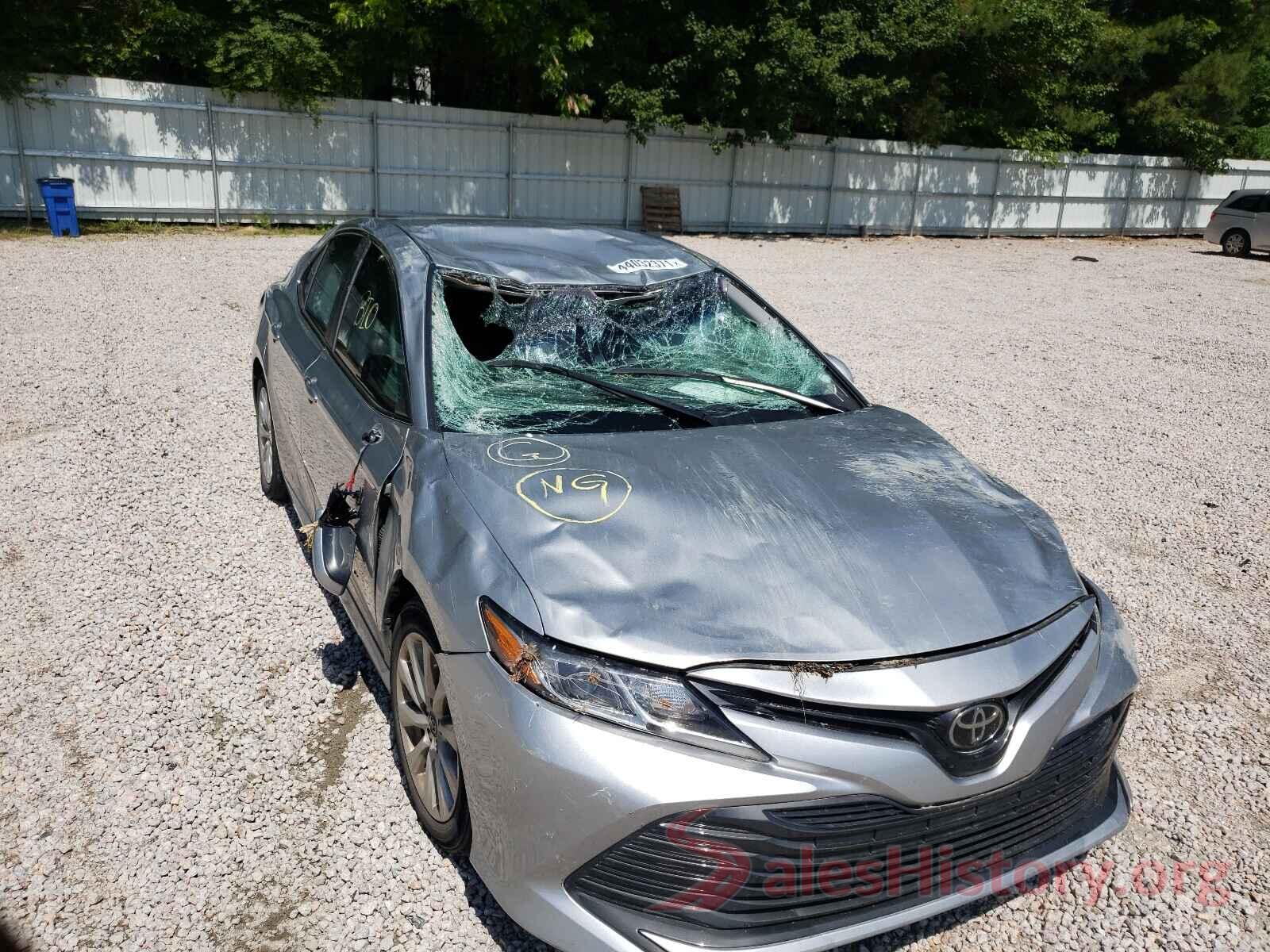 4T1B11HK1JU656053 2018 TOYOTA CAMRY