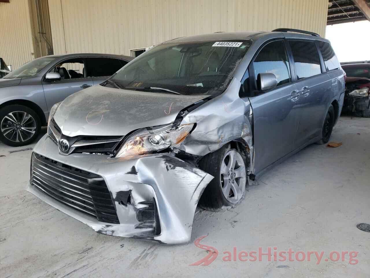 5TDKZ3DC3KS981543 2019 TOYOTA SIENNA